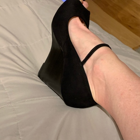 Size 7 express wedges - Picture 6 of 6